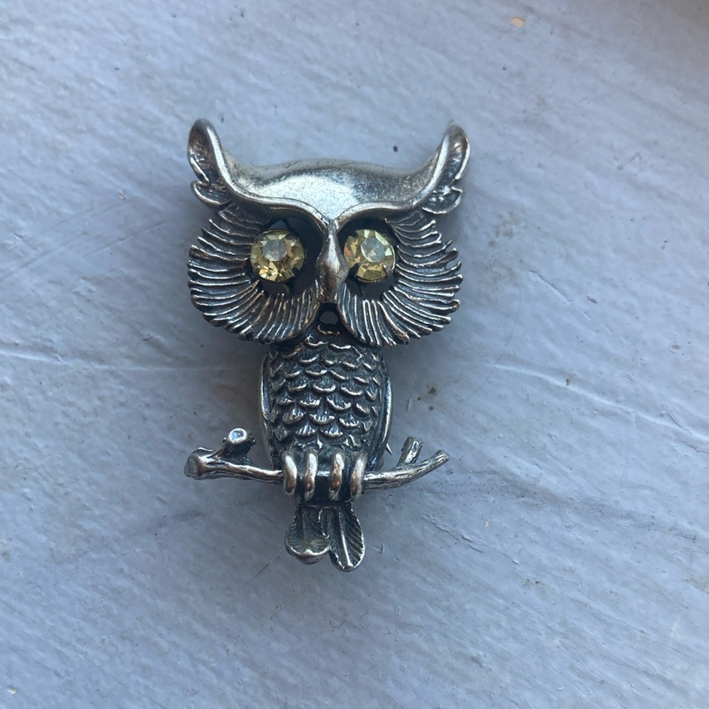 Silver Owl Brooch with Yellow Gem Eyes